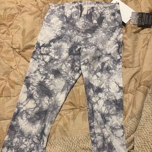 Lululemon crop size 8 New With Tags